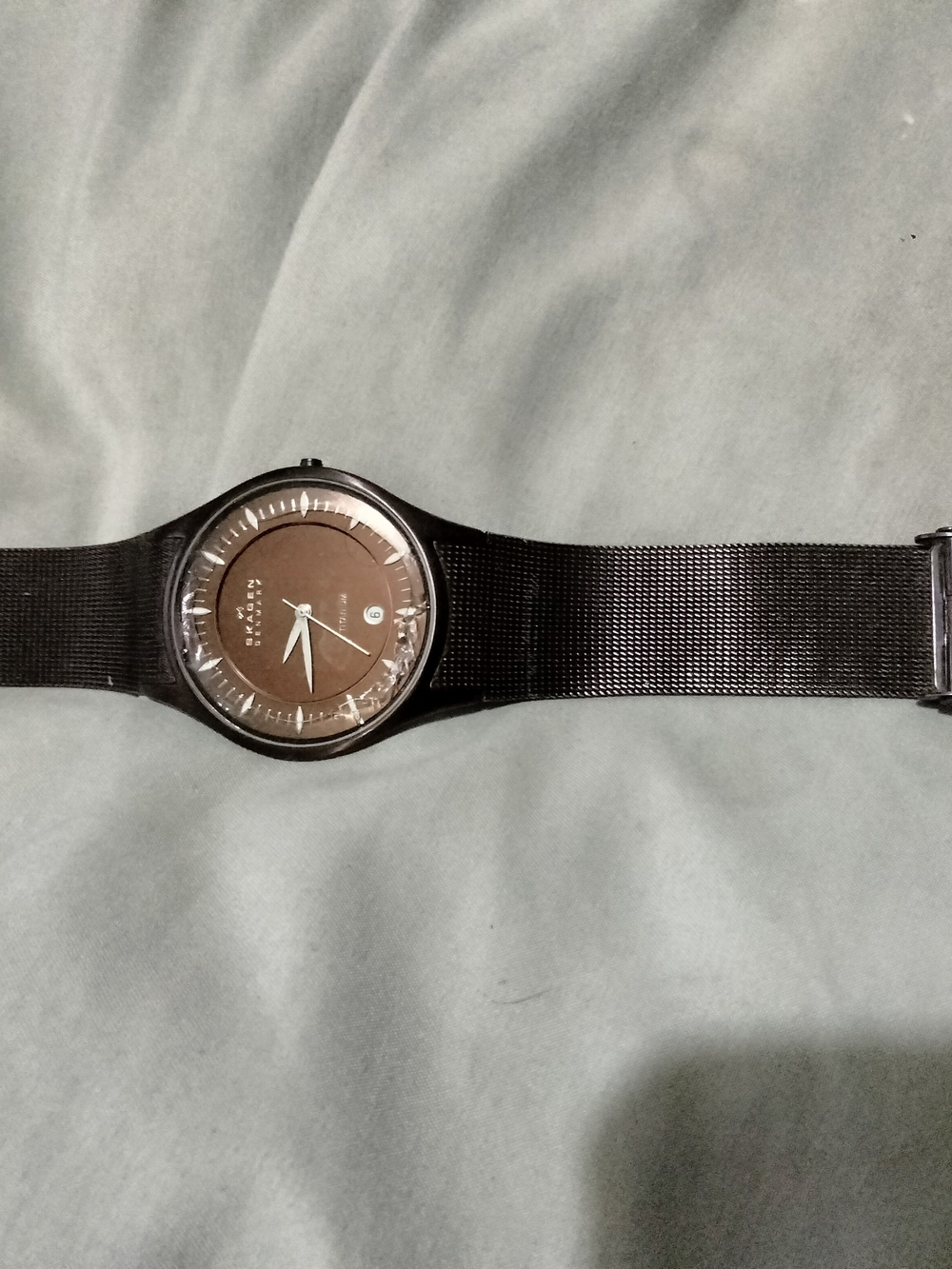 Skagen Black Mesh Band Brown Dial Men's Watch With Broken Crystal